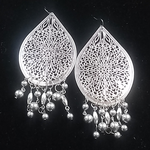 none Jewelry - Hanging Silver Plated Earrings